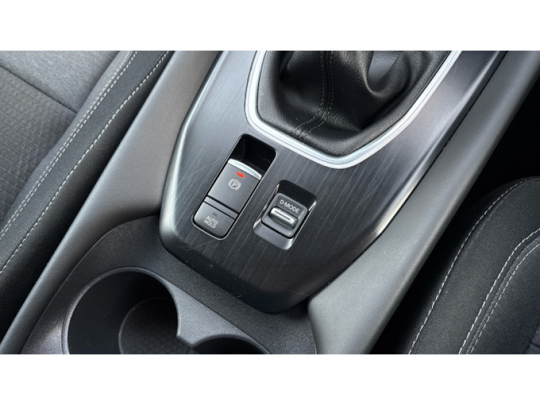 Nissan Qashqai 1.3 DiG-T MH N-Connecta 5dr Petrol Hatchback